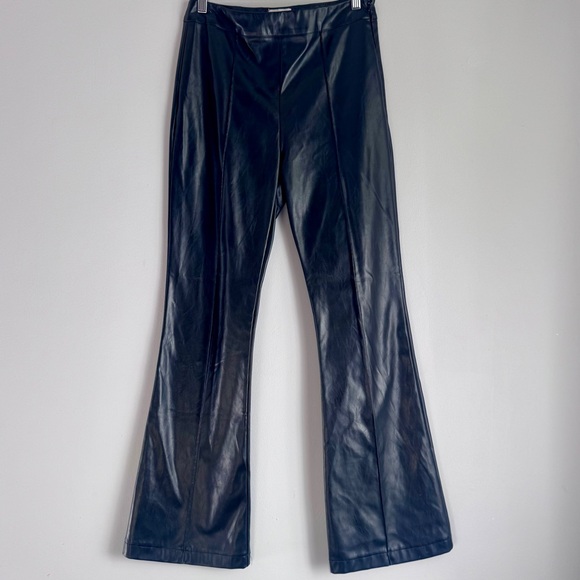 Princess Polly Braden Faux Leather High Waisted Black Flare Pants Size 6 - Picture 3 of 8